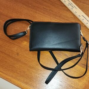 Cross Body Clutch Wristlet